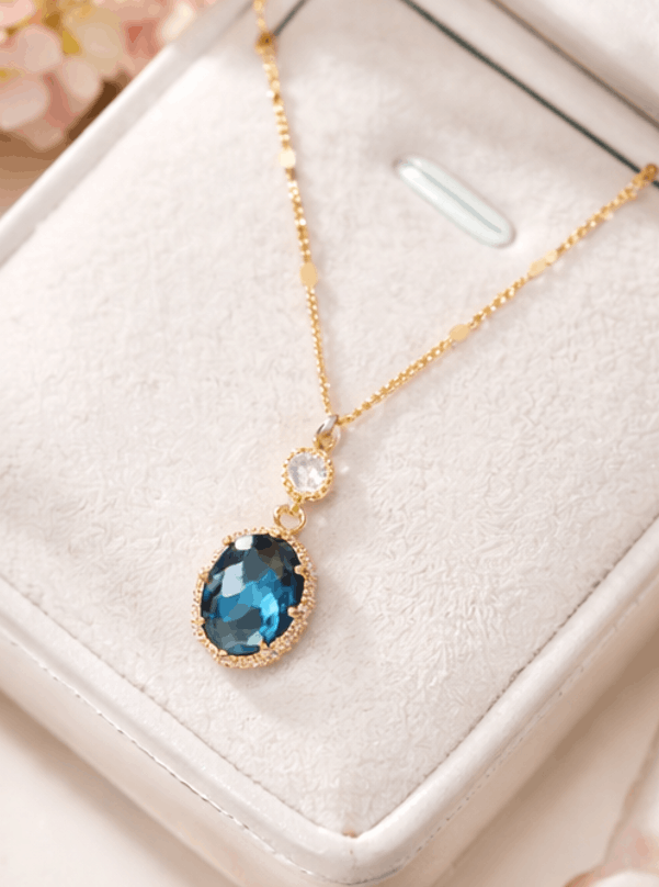 Collier Élégance Bleu Royal – Finition Or