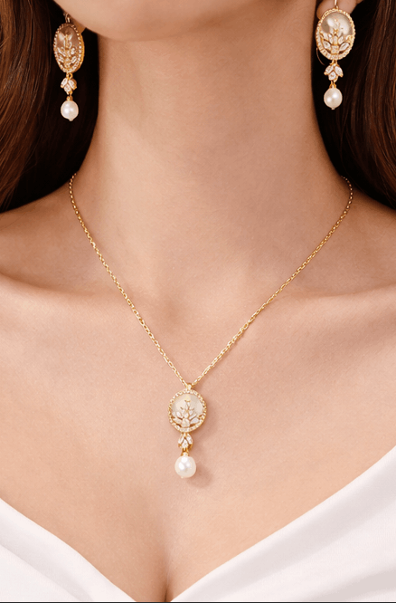 Parure Élégance Royale – Collier &amp; Boucles d’Oreilles Perle