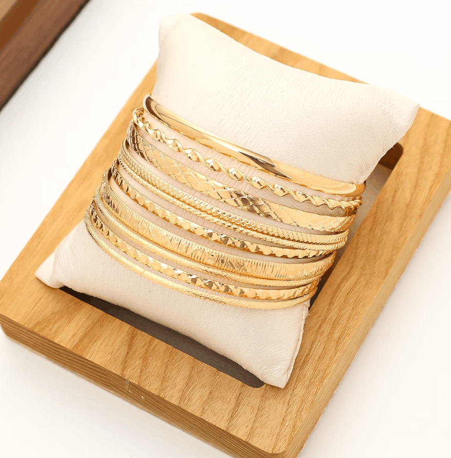 Lot de 10 Bracelets Femme en Acier Inoxydable – Style Tendance & Élégant